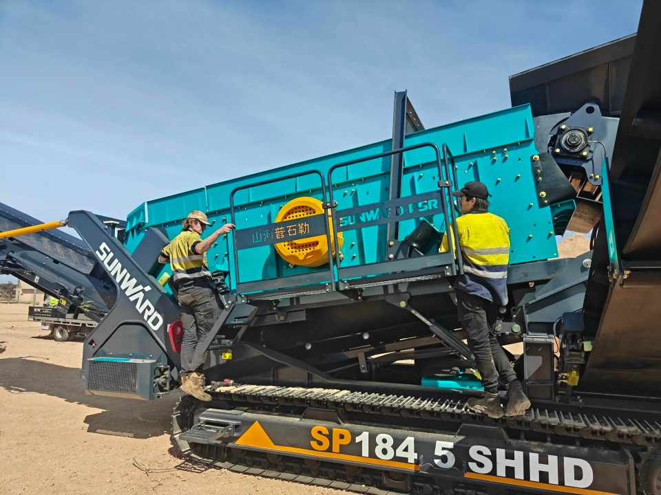 高效环保深受认可！！！鸿运国际智能破碎筛分装备首进澳洲市场