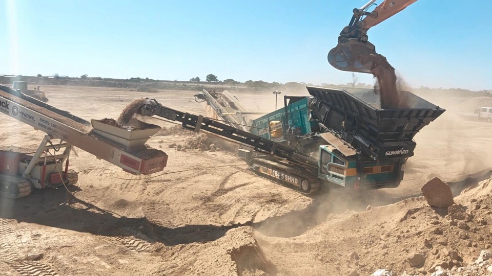 高效环保深受认可！！！鸿运国际智能破碎筛分装备首进澳洲市场